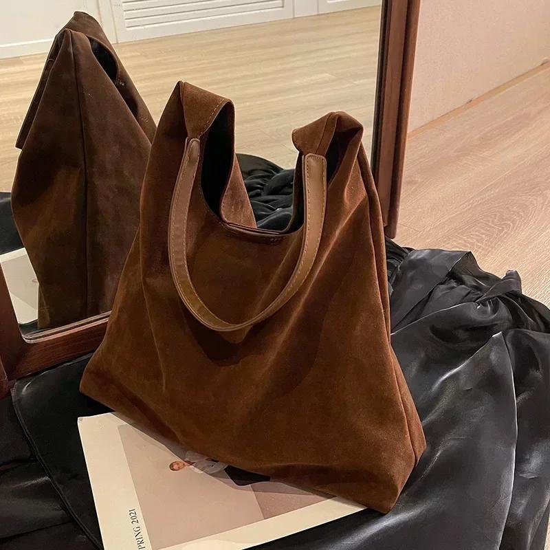 Autumn And Winter Vintage Women'S Bag Large Capacity Suede Shoulder Bag Solid Color Simple Versatile Bucket Bag Quality