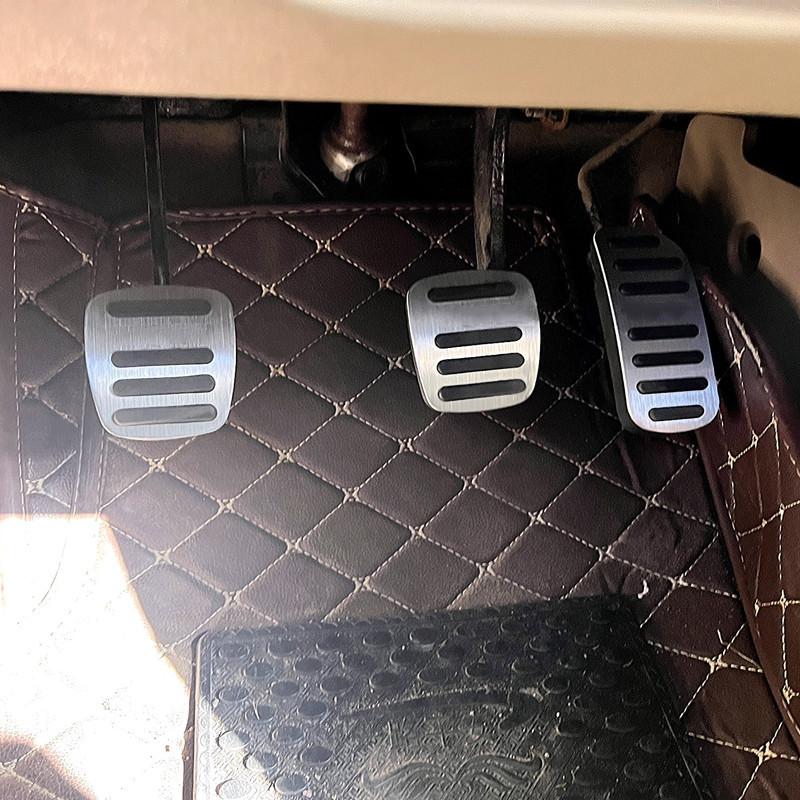 Car Accelerator Gas Brake Clutch Pedal Footrest Pedals Plate Cover AT/MT For Nissan NV200 2010-2015 2016 2017 2018 Accessories