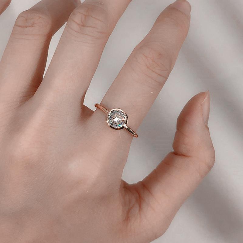 Minimalist Crystal Promise Ring for Women Simple Round Cubic Zirconia Rose Gold Accessories Dainty Jewelry R010