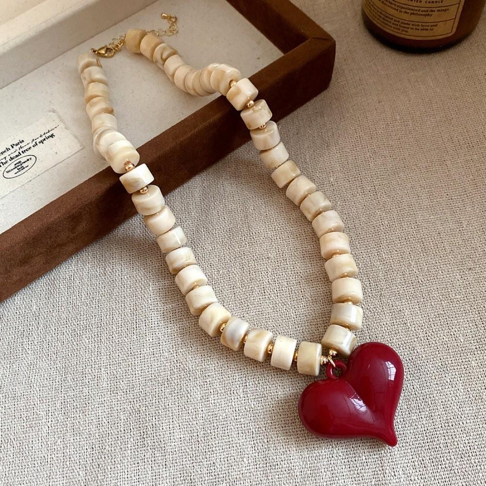 Choker Acrylic Love Heart Necklace Acrylic Sweater Chain Women Clavicle Necklace  Travel