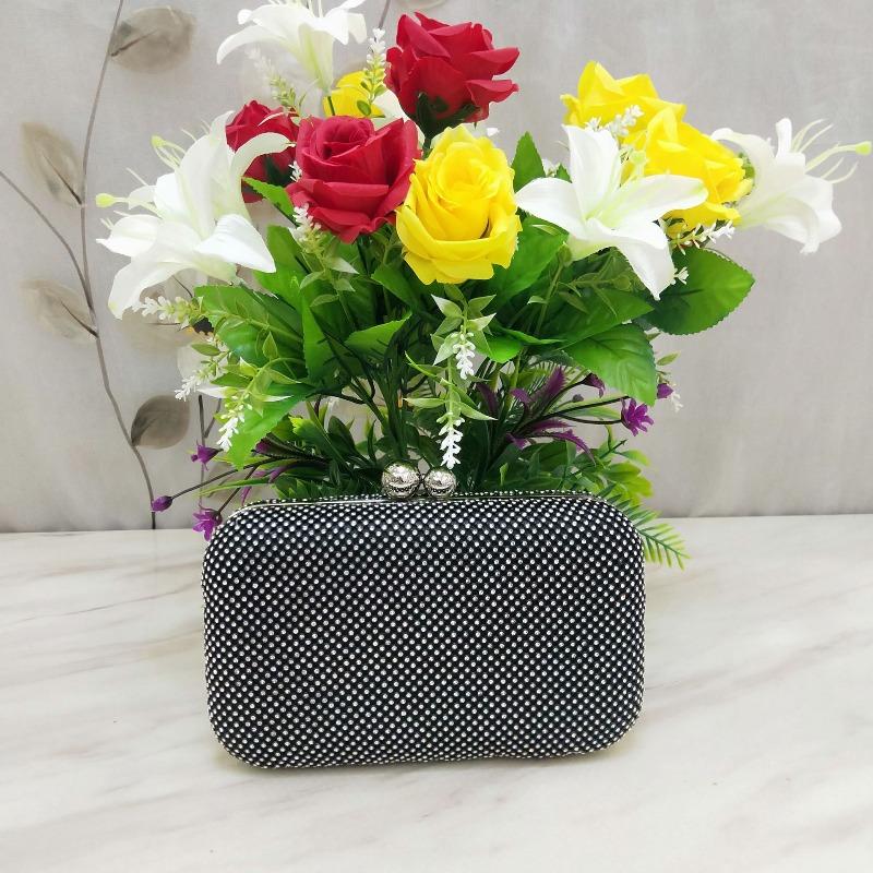 

New diamond-encrusted bead head lock clutch bag cheongsam full of diamonds urban simple portable small square bag