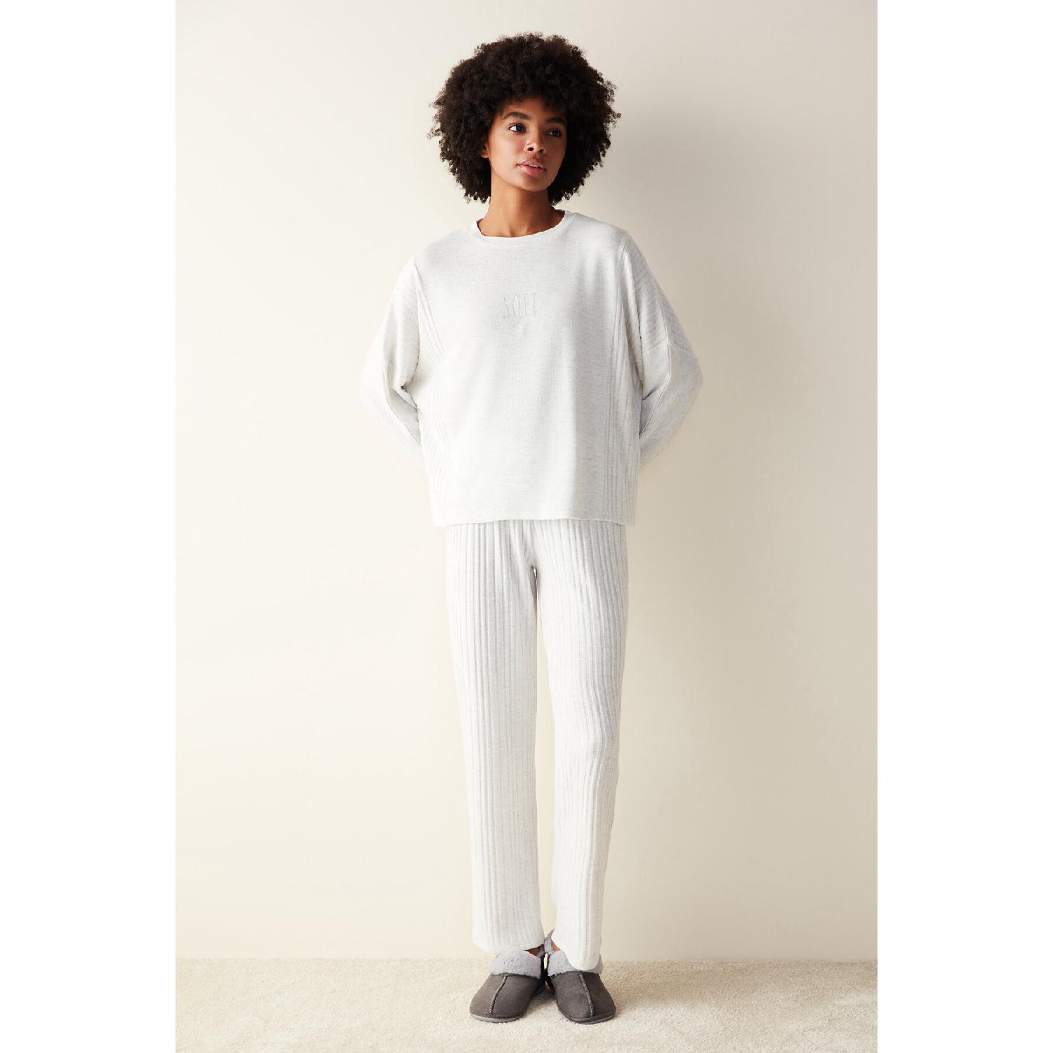 

Пижамный комплект Soft Touch серого цвета с длинными рукавами и брюками L