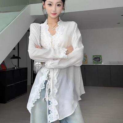Plus Size Elegant V-Neck White Lace Patchwork Long Sleeve Loose Top for Women