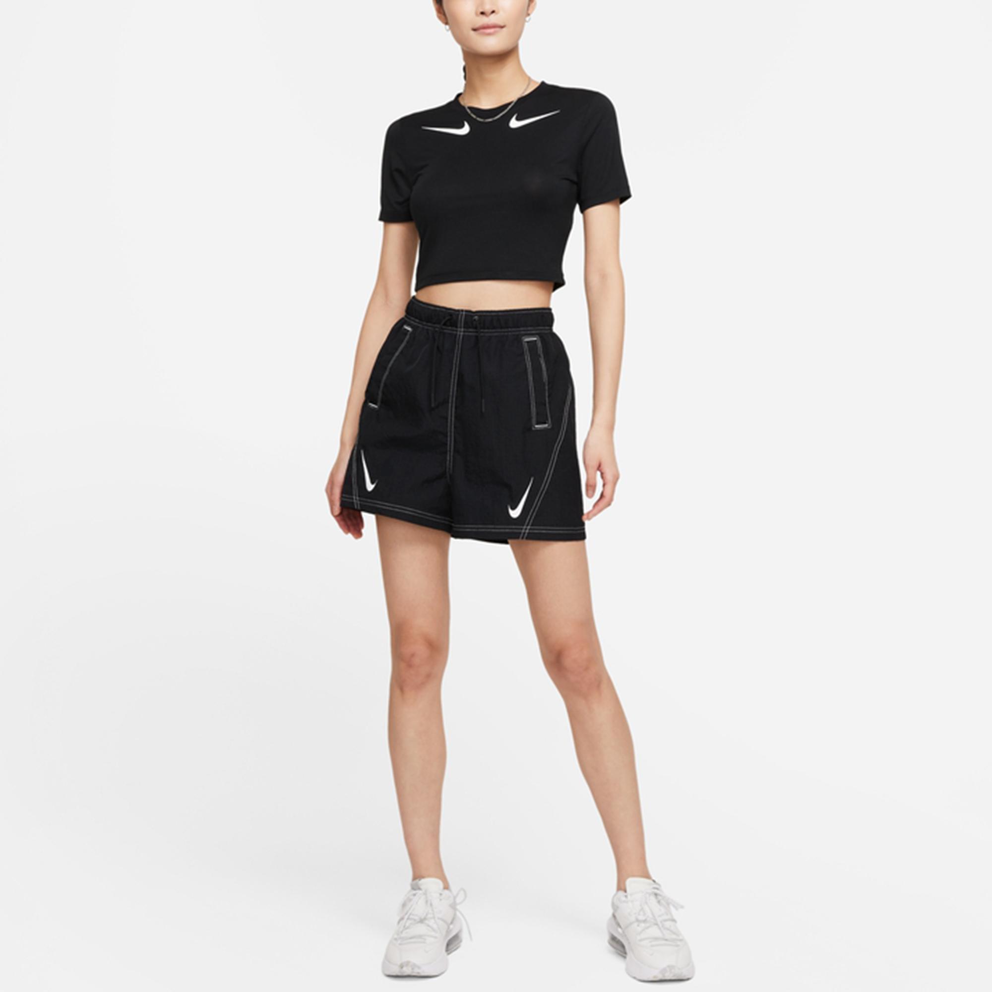 Женские спортивные шорты средней посадки с контрастной строчкой и логотипом Nike — фото 3