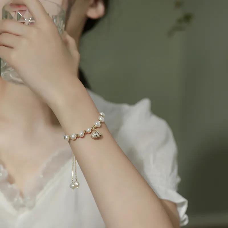 Latest Ladies Freshwater Pearl Bracelets Trendy Stylish Classic Trend Basic Simple Hand Jewelry Accessories Female Niche Wrist Bracelet JewelryFashion