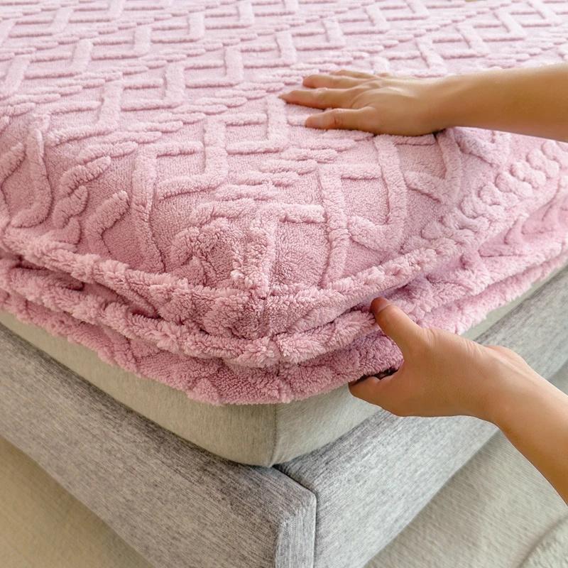 Flannel Sheets Fashion Solid Color Jacquard Comfortable Soft Elastic Bedspread Coral Fleece Fluffy Fitted Bed Sheets for Bed