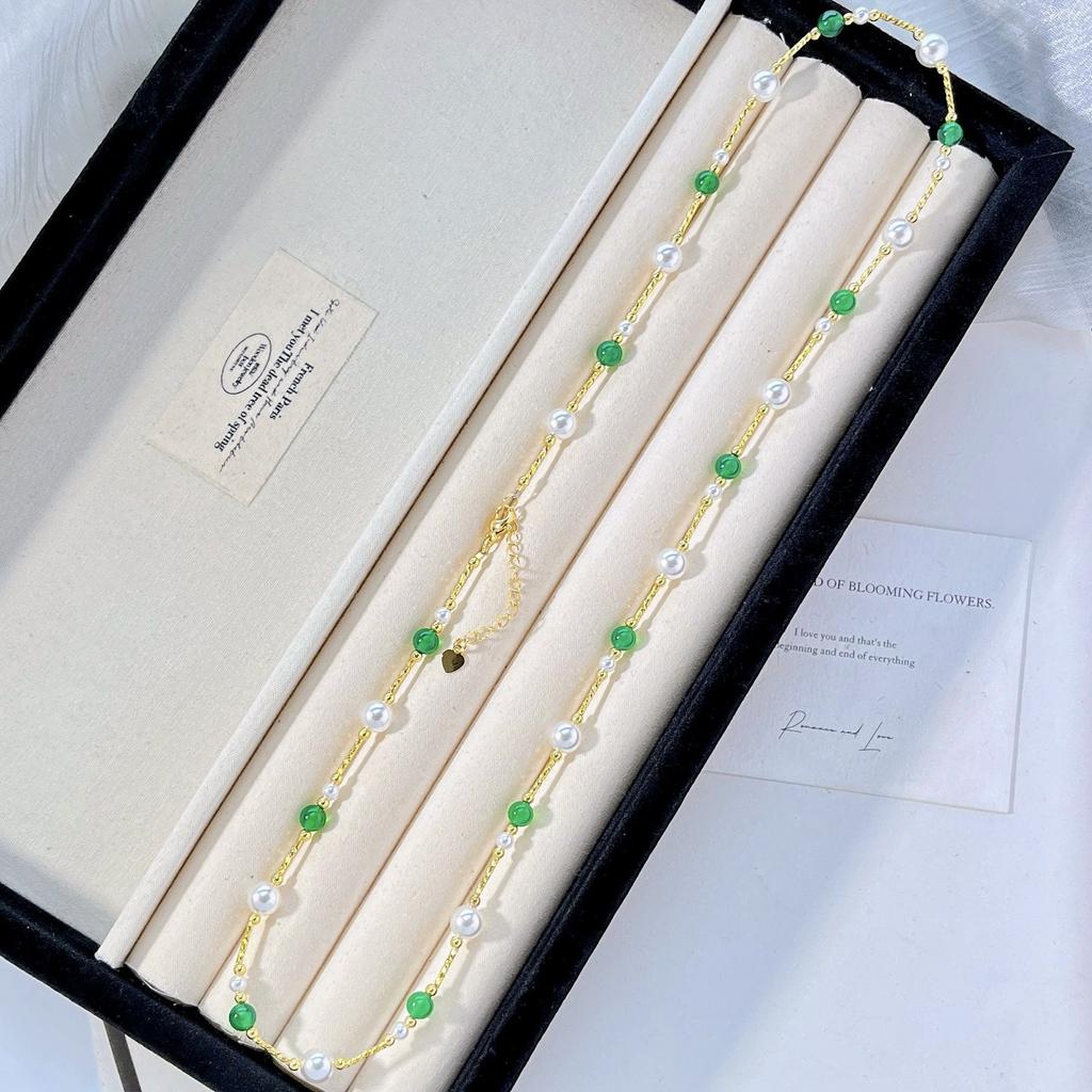 Vintage High Quality Strong Light Artificial Crystal Natural Chalcedony Necklace Collarbone Chain Sweater Chain