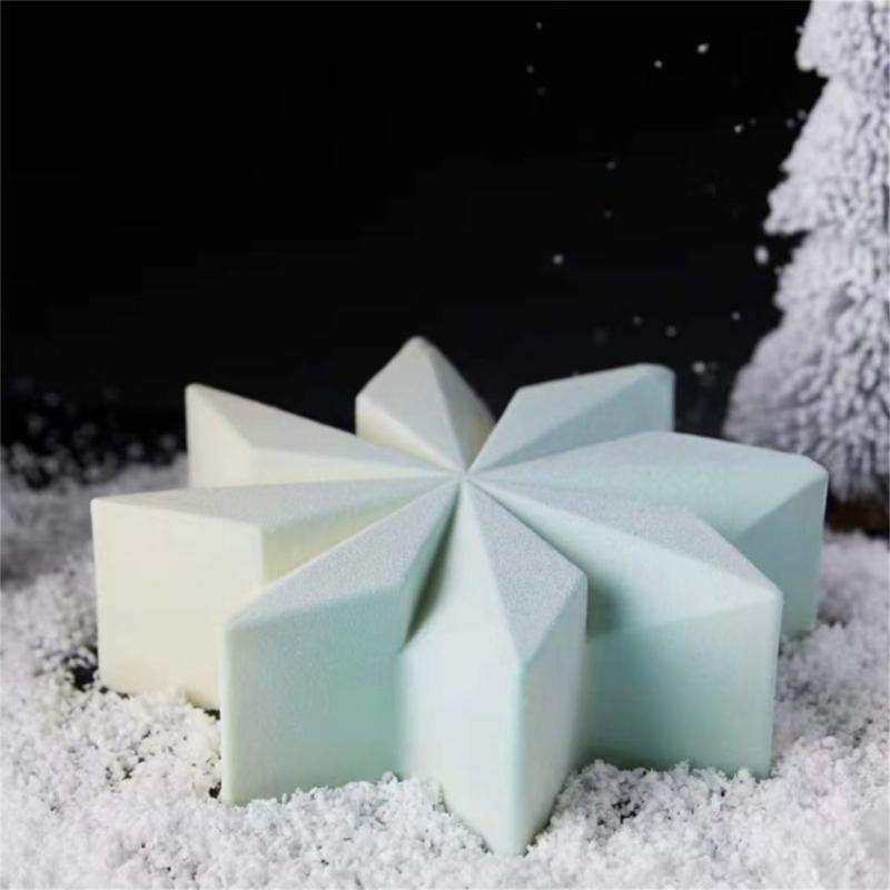 Silicone Snowflake Cake Baking Molds Practical Snowflake Mousses Molds Portable Dessert Mould for Family Gatherings