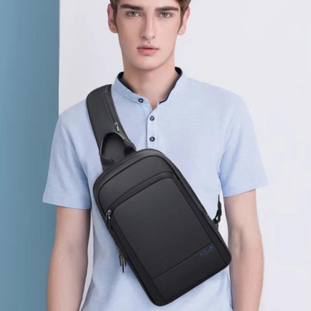 GOLF Chest Bag, Shoulder Bag, Crossbody Bag, Phone and IPad Bag, Business, Travel and Sport