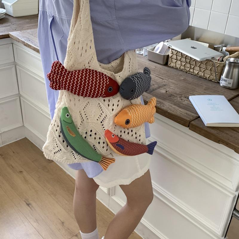 Niche design sense bag women's knitted wool woven bag splicing vacation leisure portable shoulder tote bag