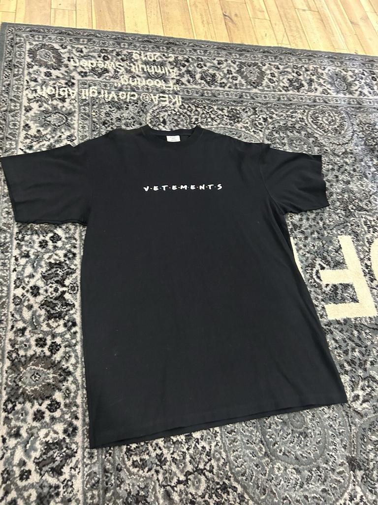 Size M- Vetements "Friends" Embroidered Logo T-Shirt Limited Edition Unisex T-Shirt