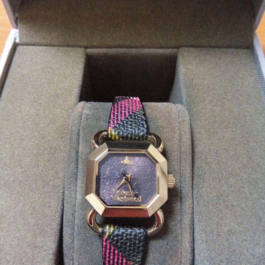 Подержанные часы vivienne westwood