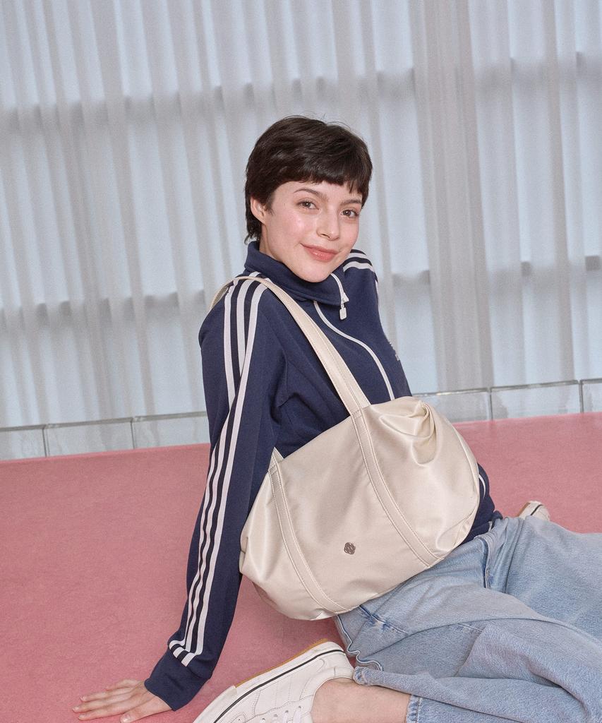 Heeari Aurora Shirred Duffle Bag_Ivory