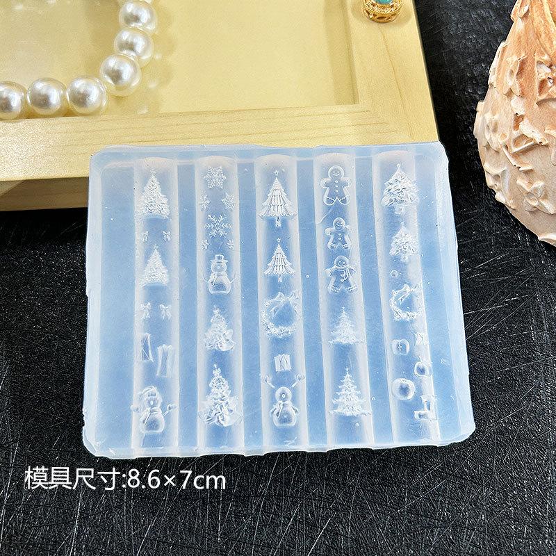 1 Piece Cute Christmas Nail Art Molds Exquisite Template For Nail Making 3D Manicure Diy Decoration Tools Silicone Stencilc