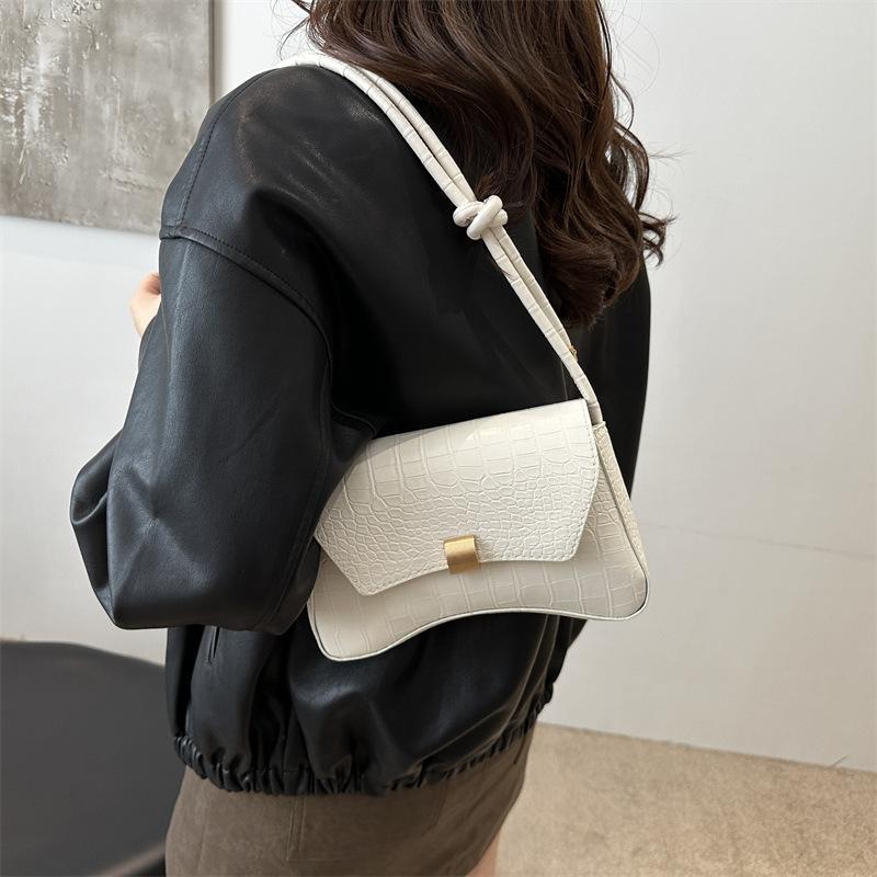 Commuter Messenger Bag Casual Bag Women's Niche Trend Shoulder Bag 2025 Autumn New Fashion Simple Small Square Bag