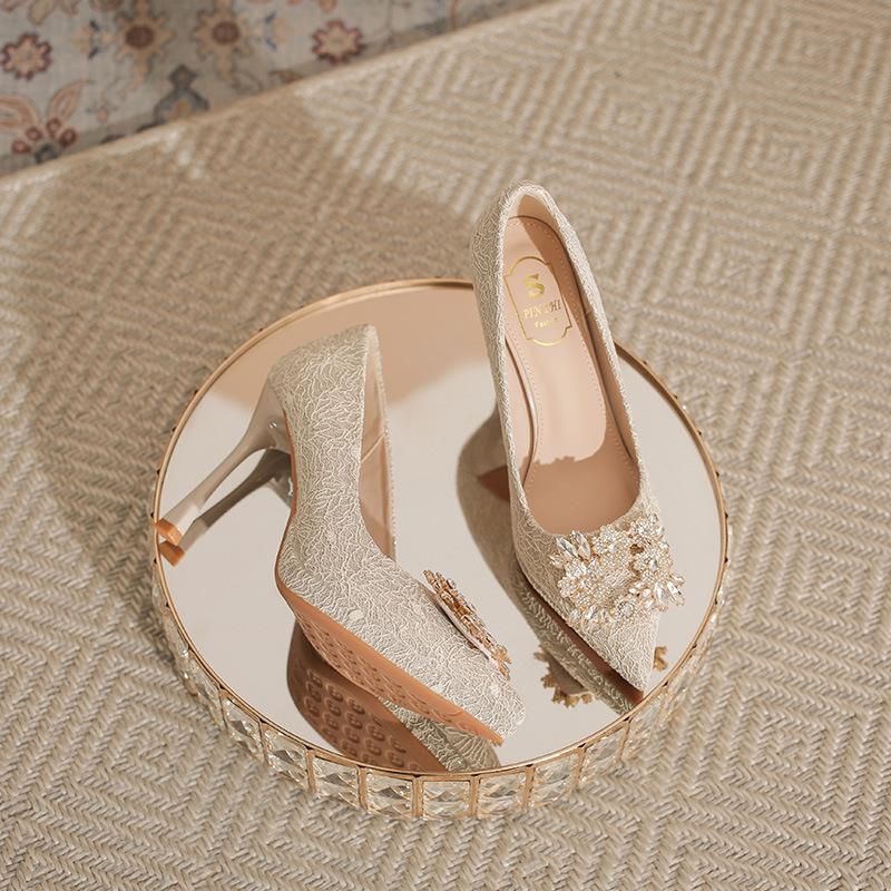 

Engagement single shoes women s rhinestone square buckle main wedding dress bride high heels waterproof table shallow mouth thin heel not tired feet 39