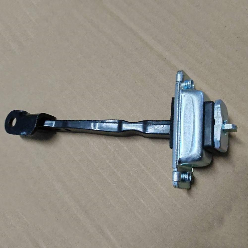 Front Door Hinge - For Hyundai - Right Side PN: 793902D000