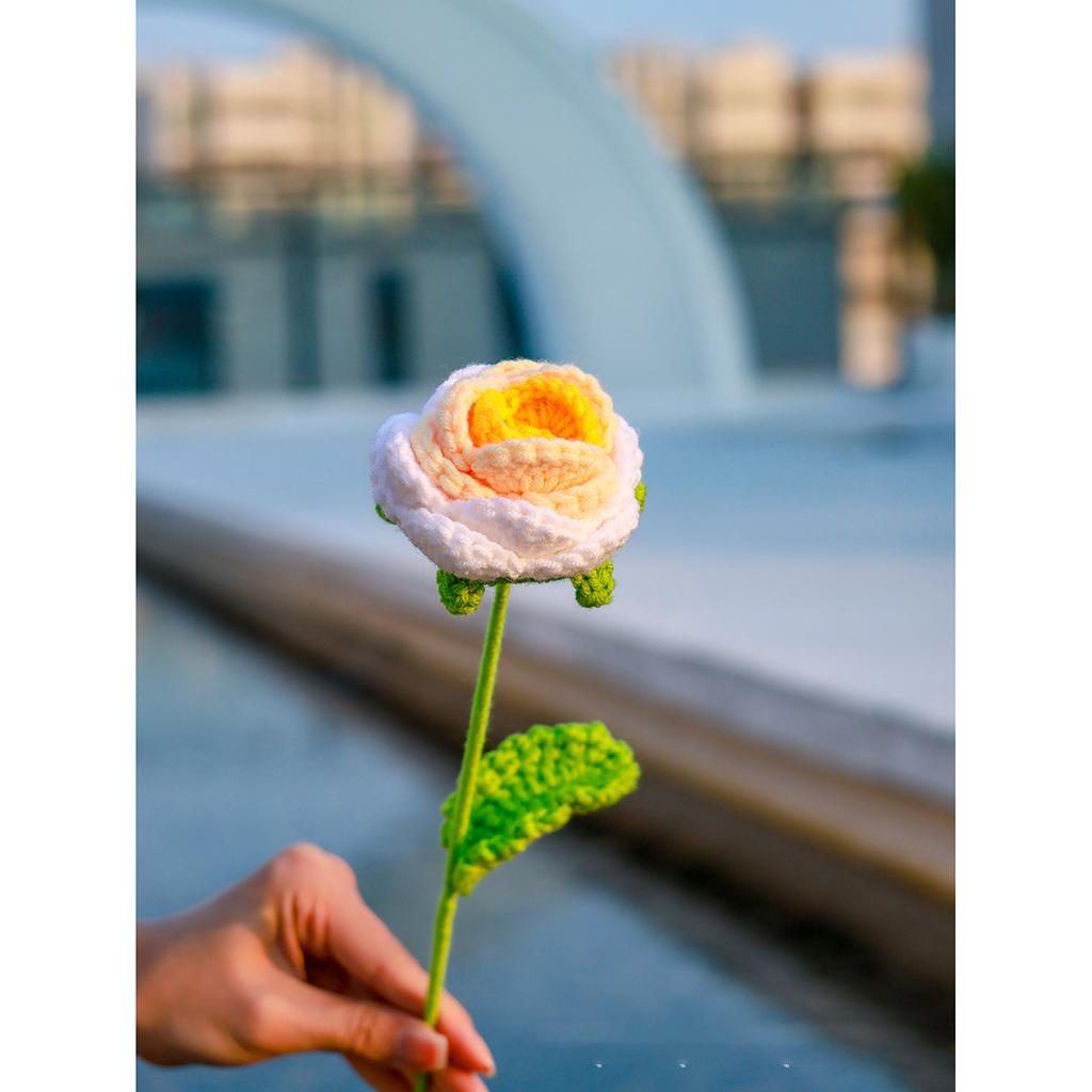 Knitting Flower Rose Tulips Daisy Single Bouquet Simulation Flower Home Decoration Wedding Hand-Knitted Crochet Fake Floral Gift