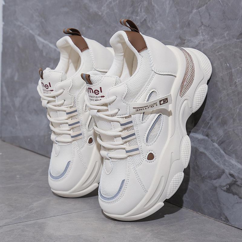 

Женские кроссовки на танкетке 2025 новая универсальная маленькая обувь на толстой подошве удобная дышащая повседневная спортивная маленькая белая обувь 40