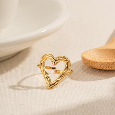 European & American Retro Stainless Steel Heart Ring - Women's Hip Hop Fashion