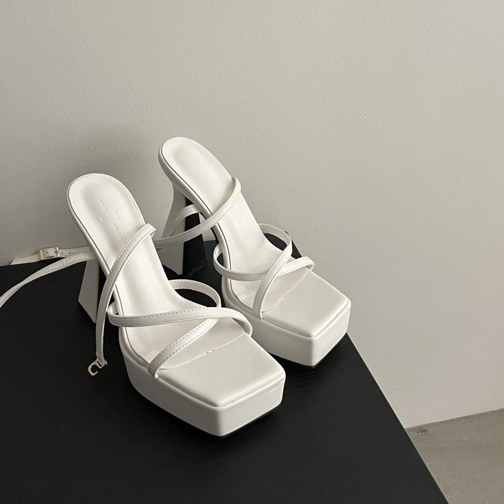 Fashion Catwalk High Heels Summer Waterproof Table Cross-strap Rear Empty Open-toe Platform High-heeled Sandals