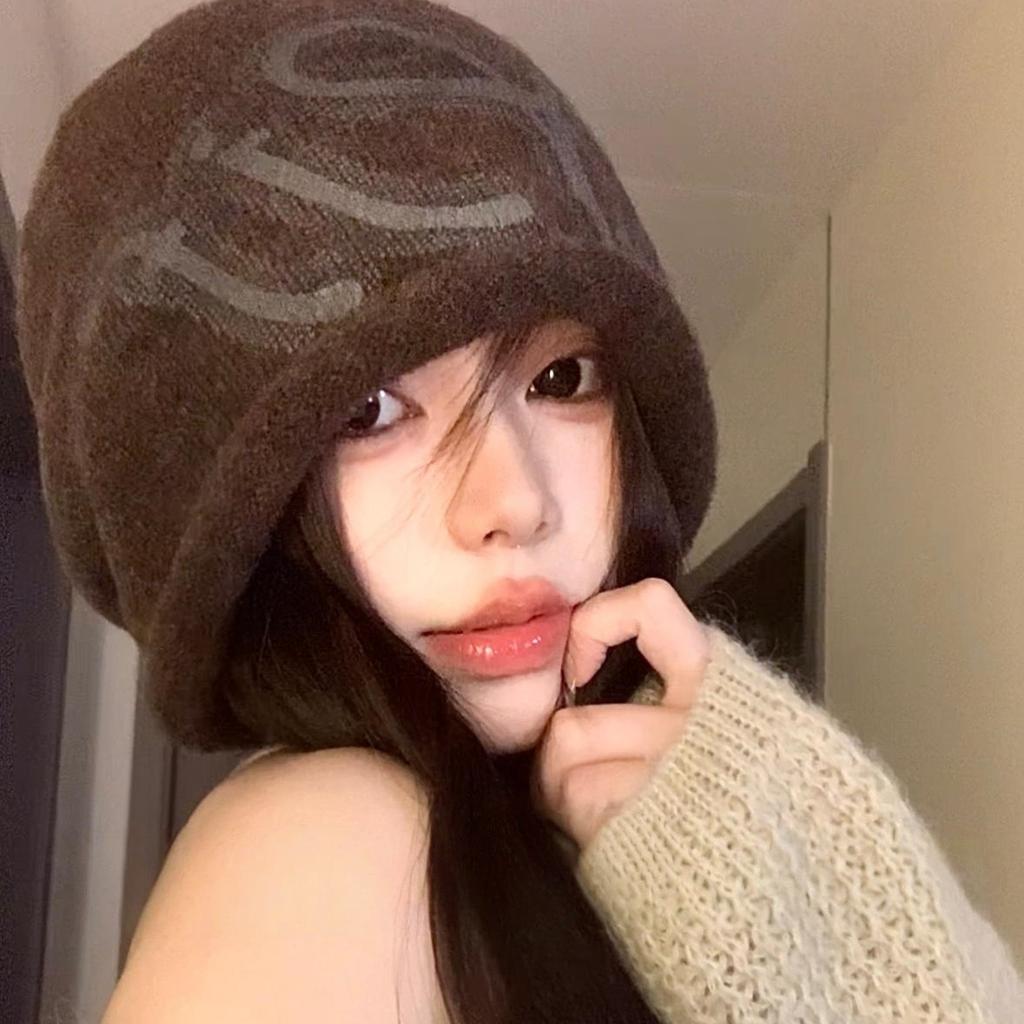 Autumn and winter knitted versatile big head circumference showing face small pile hat woman