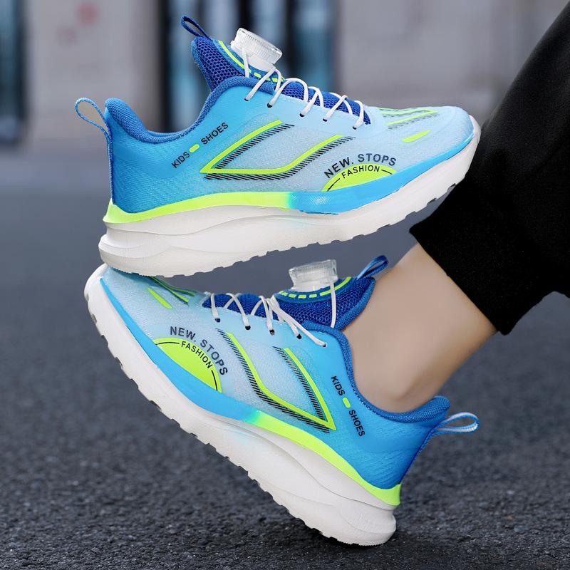 Spring and summer new children's comfortable and breathable button running shoes fashionable and casual classmates non-slip and wear-resistant boys