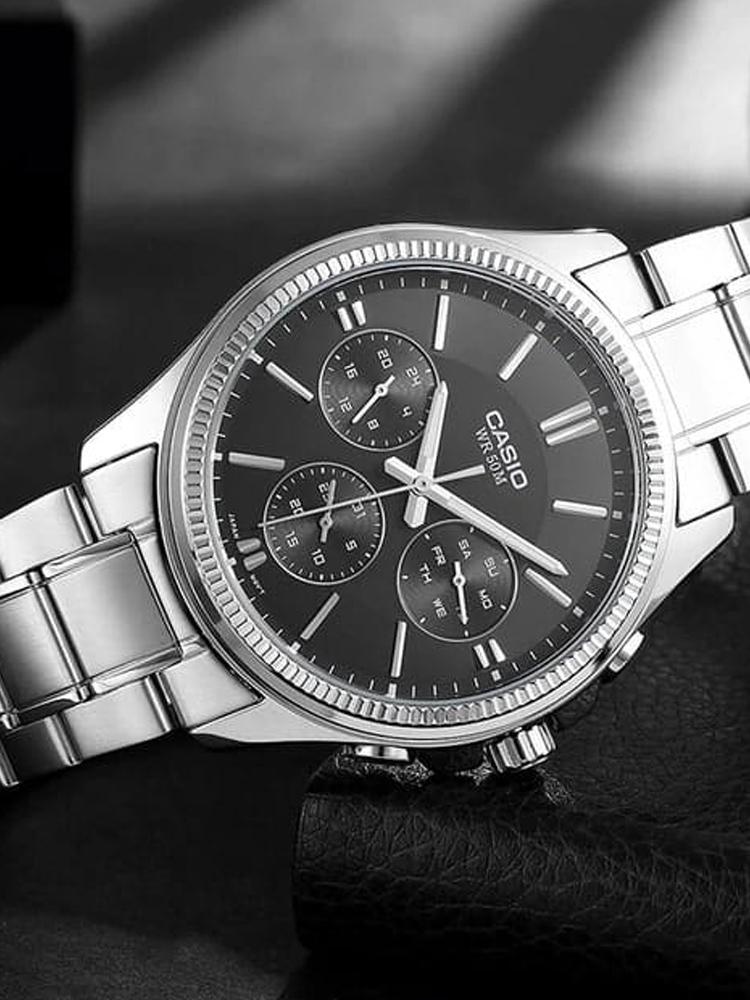 Casio - Three-hand stainless steel strap, black dial men's quartz watch MTP-1375D-1A