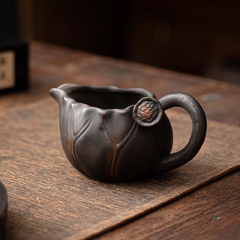 High-end Purple Pottery Tea Pitcher Retro Fair Cup Tea Divider Chahai Kung Fu Teaset Accessories