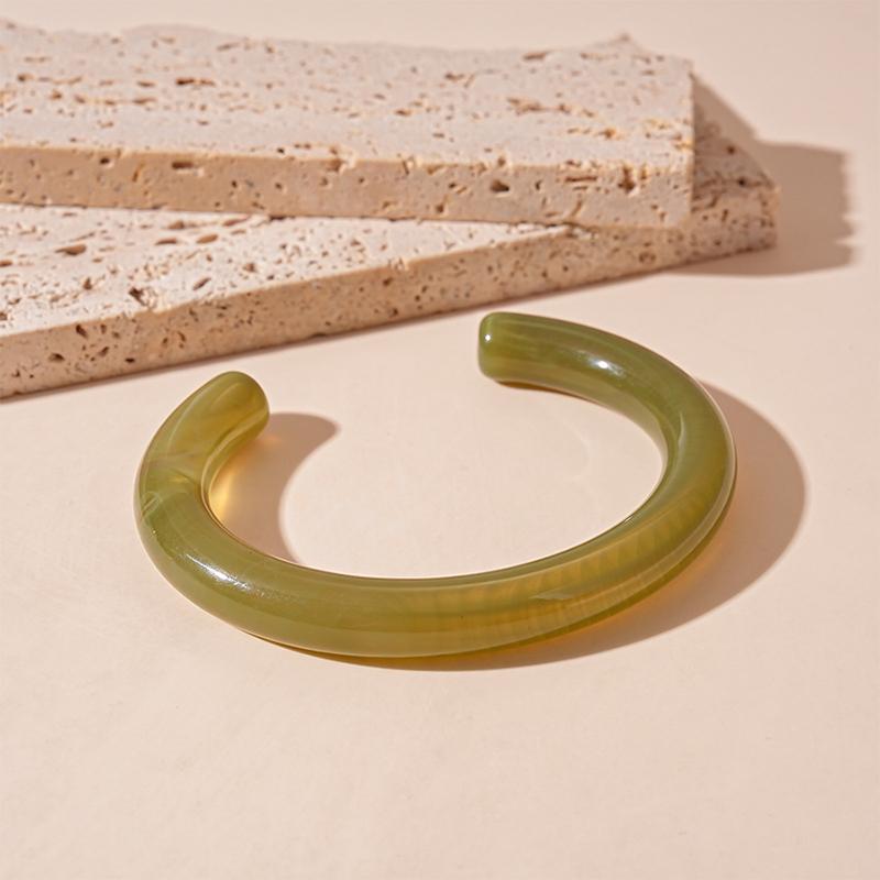 Fashion Unique Irregular Acrylic Cuff Bracelets for Women Simple Texture Multicolor Geometric Open Bangle Female Jewelry