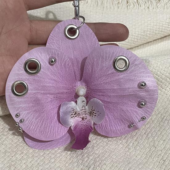 Klíčenka přívěsek ve tvaru květiny realistický vzhled lehká slitina organizér na klíče květinová dekorace na tašku