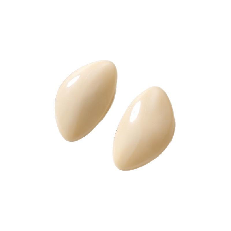 Retro irregular acrylic stud earrings are fashionable, simple and exaggerated earrings, and versatile earrings for daily commuting.