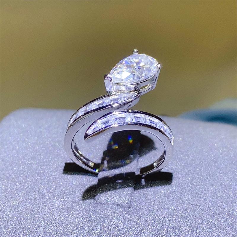 3 Carat Moissanite Water Drop Twisted Ring in D Color, New Arrival for Women, European and American Style.