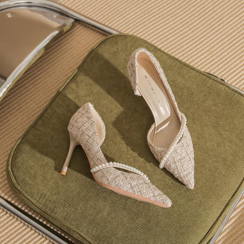 

83317 [sheepskin] pointed high heels women s thin heels 2025 spring new Xiaoxiangfeng side empty woven single shoes 39