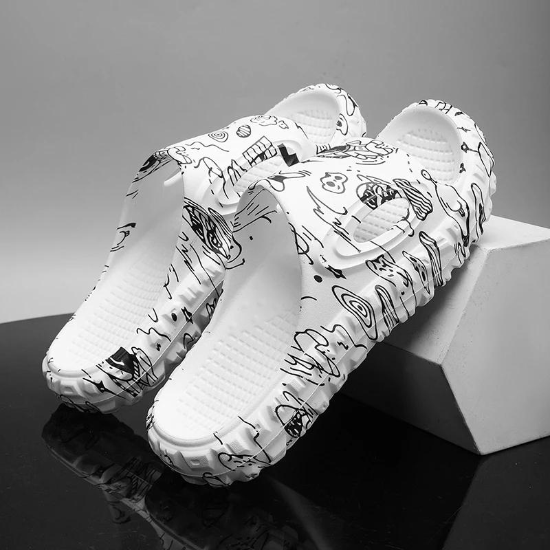 Fashion Men Slippers Lightweight Beach Sandals Non-Slip Eva Men Indoor Bathroom Slippers Outdoor Comfortable Flip Flop