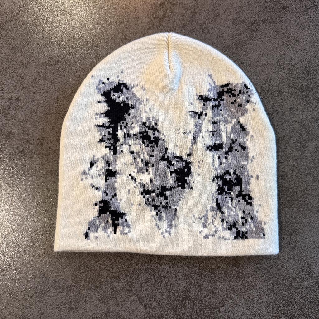 High Top No Brim Knit Cap With M Letter For Cozy Casual Wear