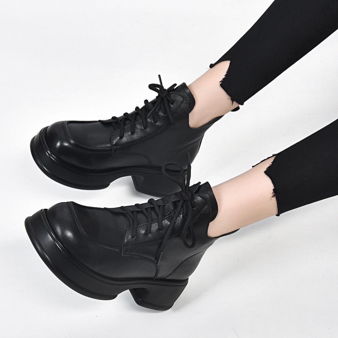 

Ботинки Мартин на толстой подошве для женской коллекции осень-зима 2025, новые в британском стиле, ретро, водонепроницаемые ботинки на платформе, на толстом каблуке, из кожи, первый слой коровьей кожи 39