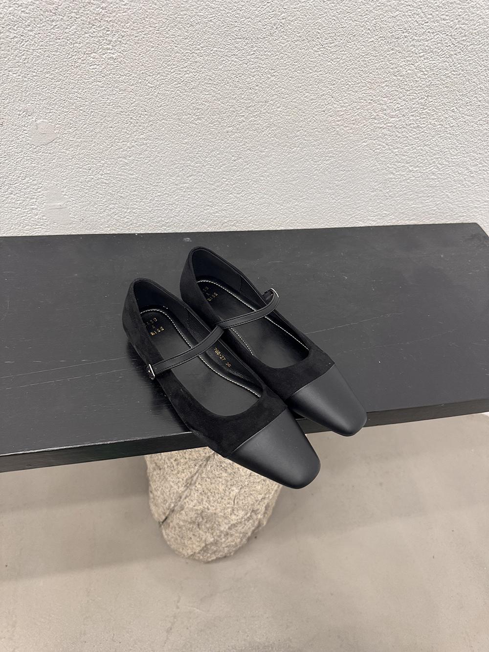 

Мода Круглый носок Женские туфли на плоской подошве Лоферы 2024 Новые поступления Повседневная обувь Поясная пряжка Туфли из флока Женские бежевые черные коричневые хаки 5.5 чёрный