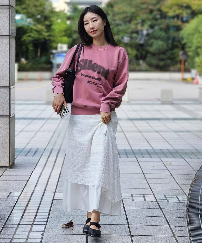 CHASECULT Unisex Pigment Lettering Sweatshirt - Pink