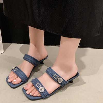Fashion Small Lock Buckle Flip Slippers Women Summer New Versatile Square Toe Open Toe Metal Buckle Middle Heel Cool Mopping