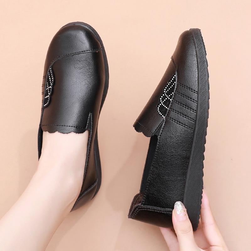 Middle-aged and Elderly Women's Spring and Autumn Loafer Shoes Mom's Soft Sole Flats Granny's Comfortable Non-slip Flat Slip On Shoes