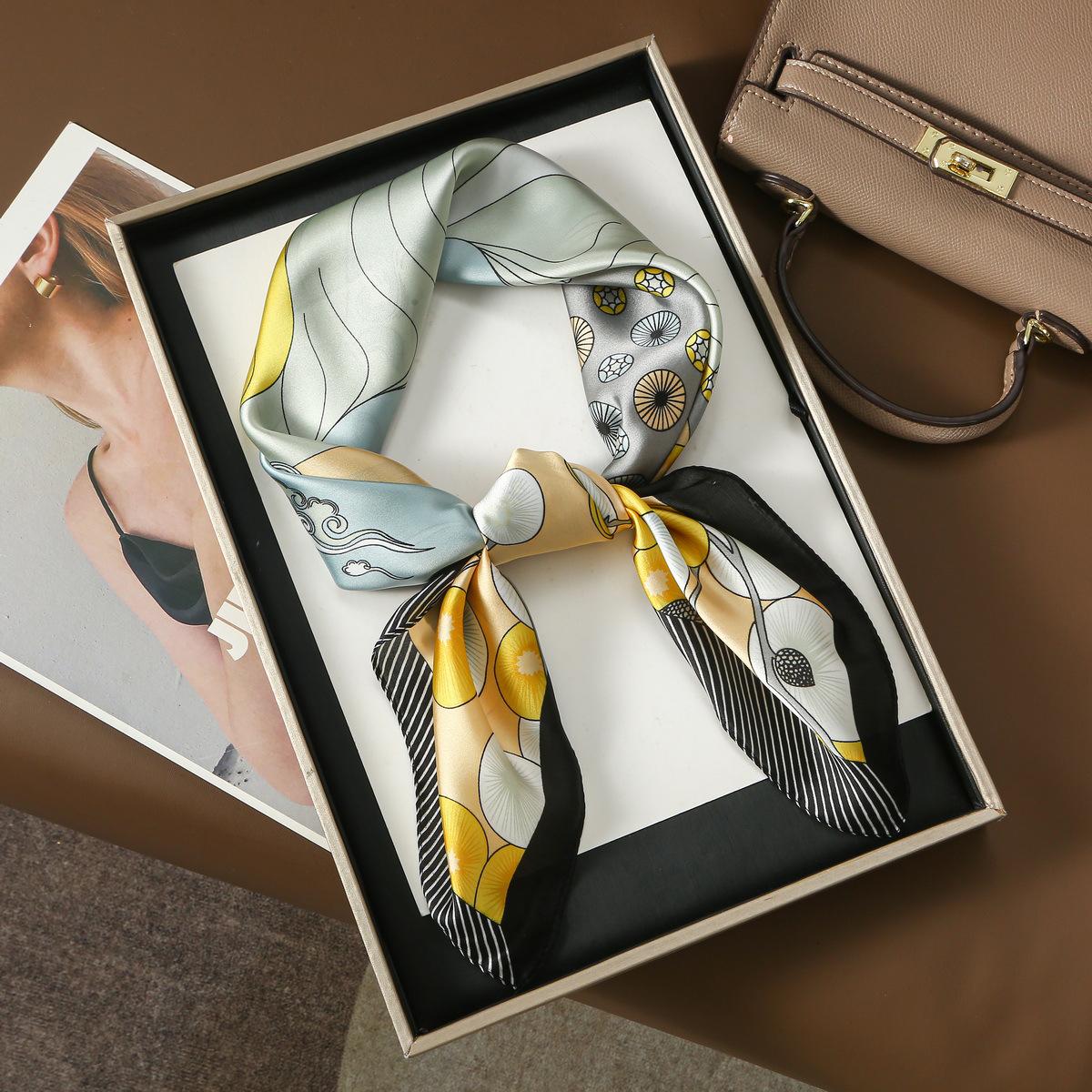 

Весенне-летний ретро женский квадратный шарф в стиле шелка: Универсальный шейный платок в китайском стиле 70x70cm