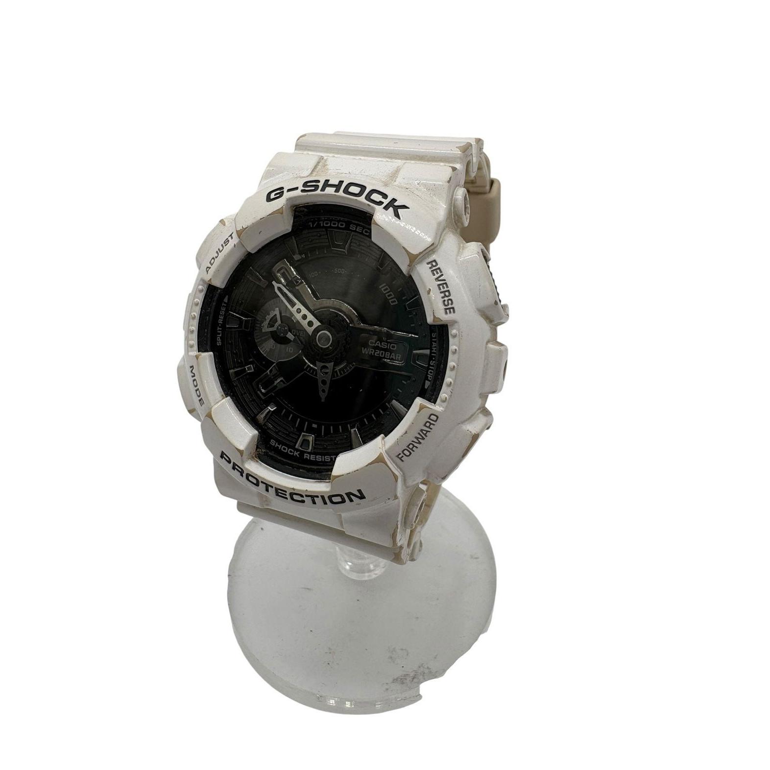 Used 0179 CASIO G-SHOCK watch GA-110GW White system body only Operation item Casio Used