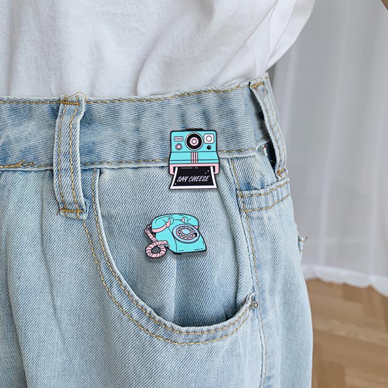 New 90s Vintage Series Enamel Brooches Retro Camera Tape Phonograph Record Telephone Shaped Lapel Pins