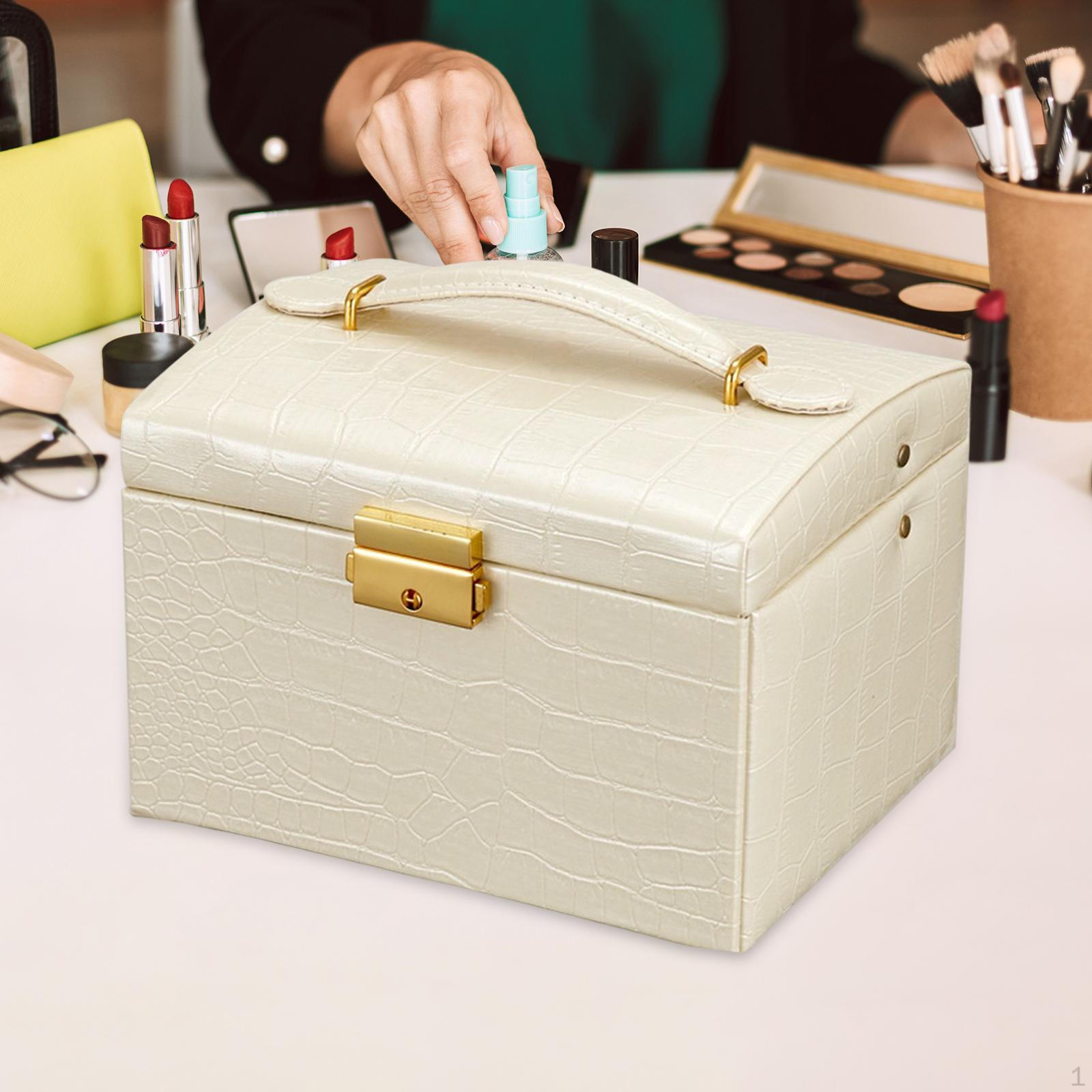 Compact Jewelry Organizer for Travel - Stylish Storage Solution Necklaces and Rings