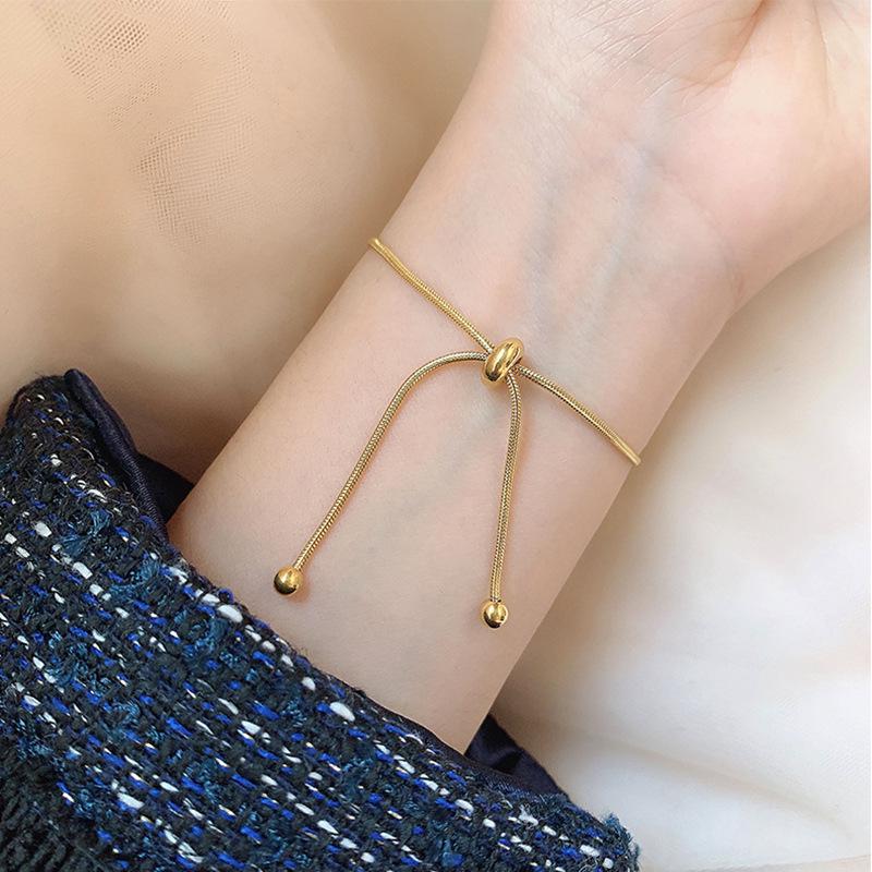 Elegant 18K Gold Titanium Steel Bracelets: European & American Fashion, Non-fading, Women's Versatile Personality Hand Jewelry