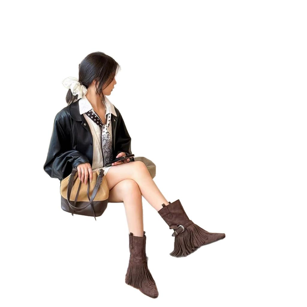 Retro Tassel Low-heeled Western Cowboy Boots Women's 2025 New Inner Heightening Square Head Belt Buckle Wasteland Wind Short Boots