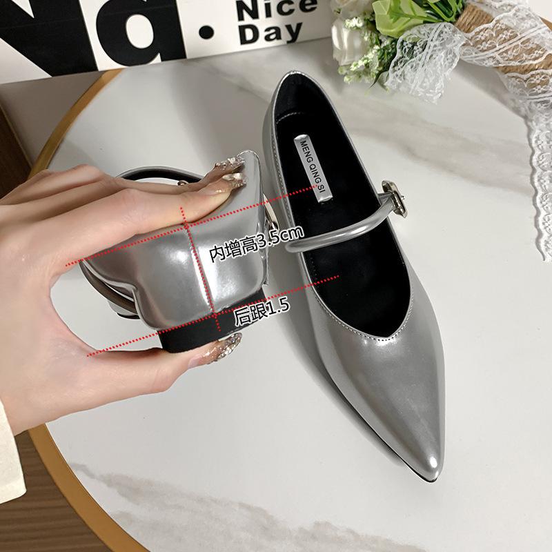 

Small inner height increase French Mary Jane shoes 2025 new with skirt spring and autumn shallow mouth pointed small size single shoes 32 серебряный