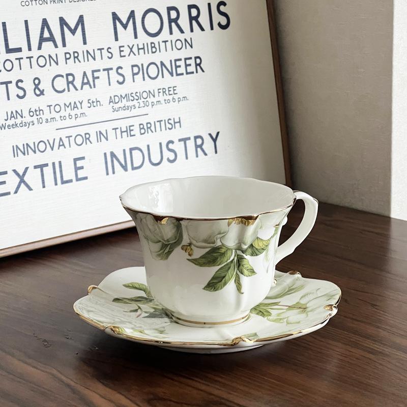 

Послеобеденный чай в европейском стиле, кофейные чашки и тарелки 200