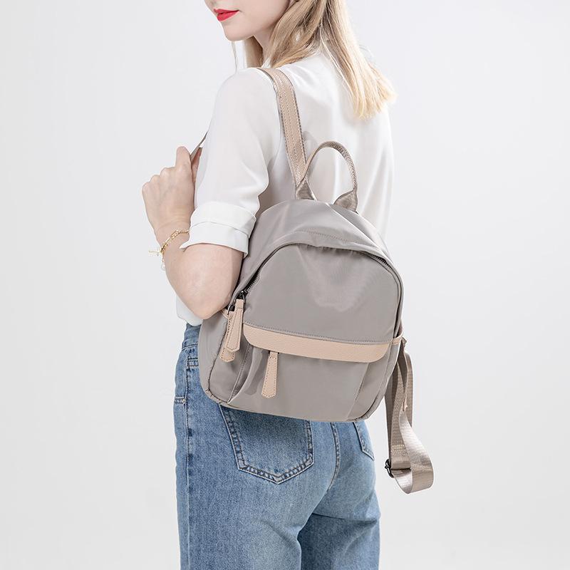 Rucsacurile Mini Antifurt sunt folosite mai ales primăvara și vara, la modă și ușor de folosit în ghiozdane și genți de călătorie pentru timpul liber.